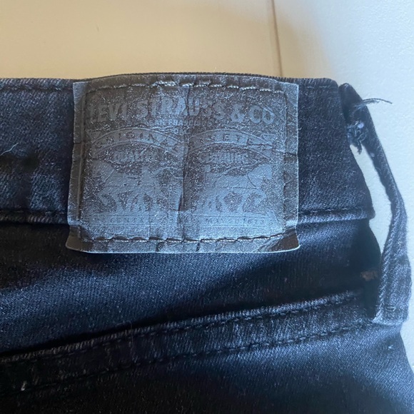 Levi’s high rise skinny jeans - Picture 6 of 7